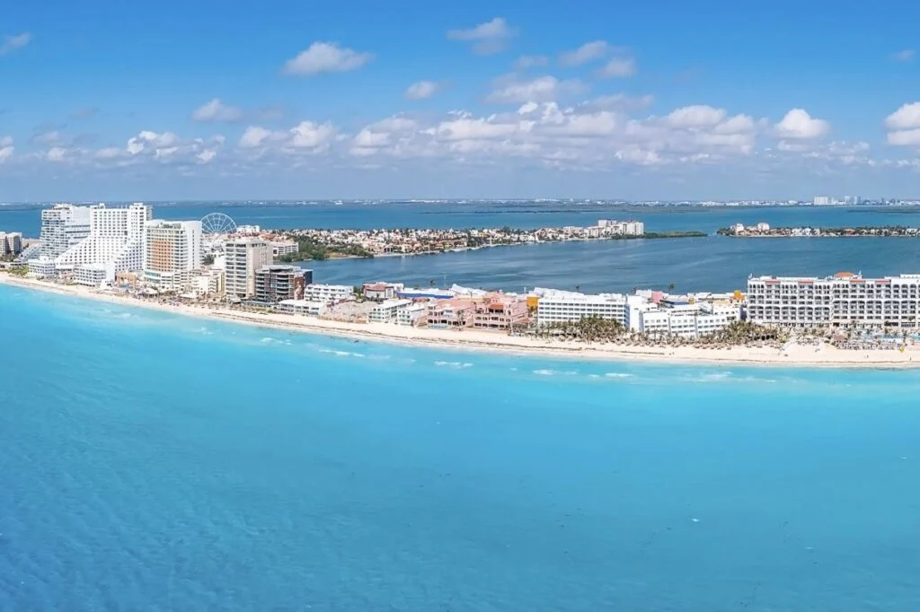 Cancun Sees Robust International Travelers in Early 2025 Despite New Competition