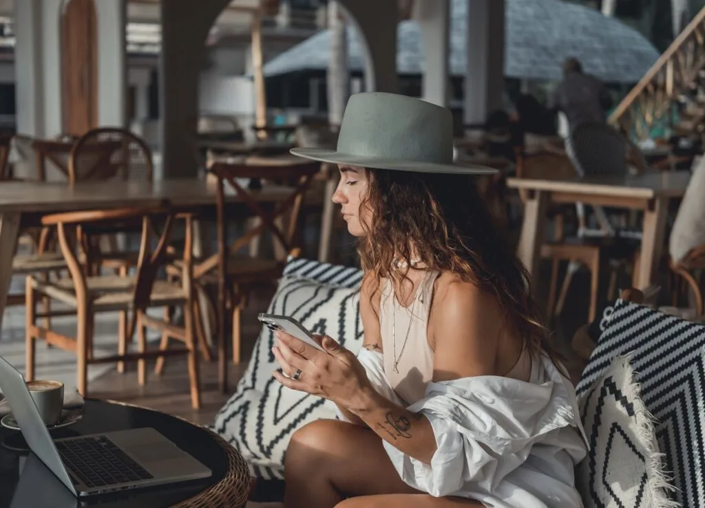 Digital Nomad Female Tulum