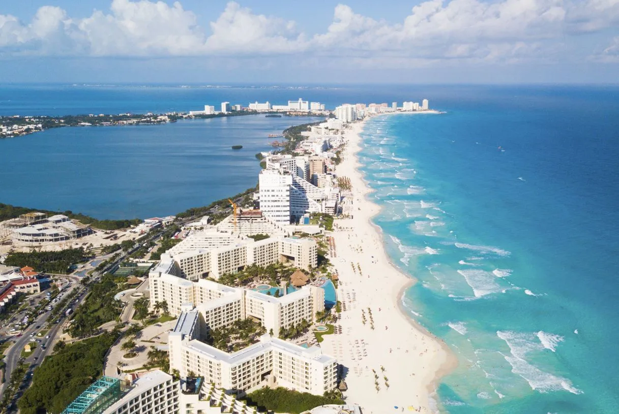 Don't Use unbranded ATMs In Cancun Travelers Expose The Worst Currency Exchange Rates & Fees