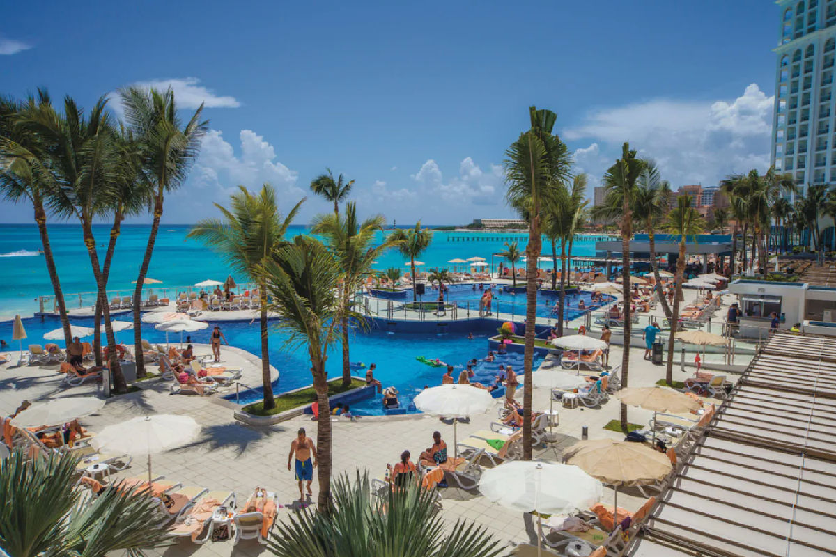 Hotel Riu Cancun (Adults-Only) Pool