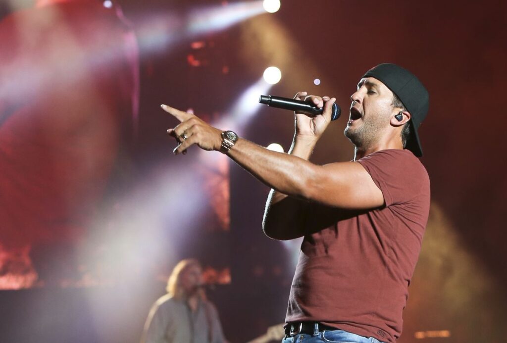 Luke Bryan’s Crash My Playa Festival Coming Back to Cancun in 2026