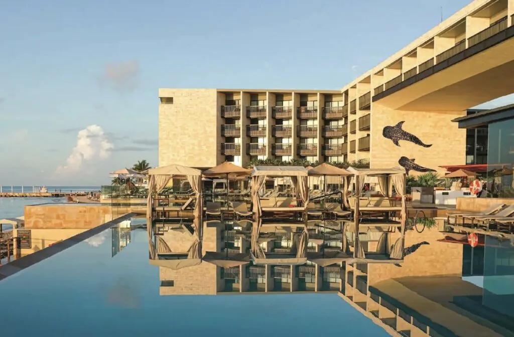 Pool at grand hyatt