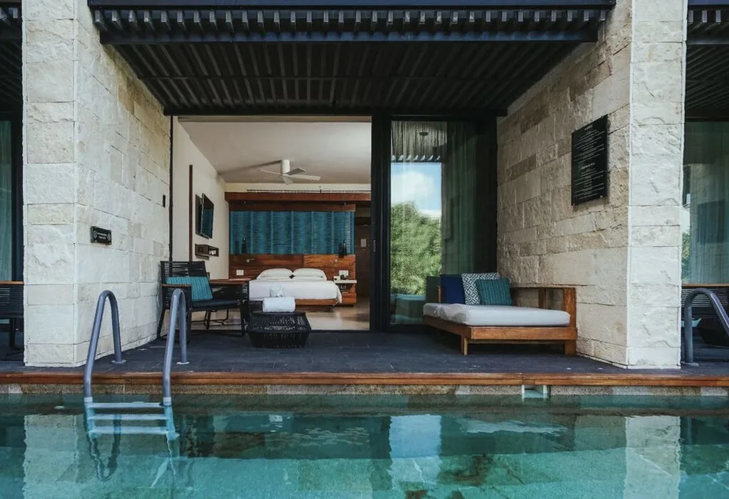 Pool swim out room