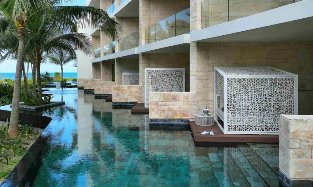 TRS Coral Hotel Swim Out Suites