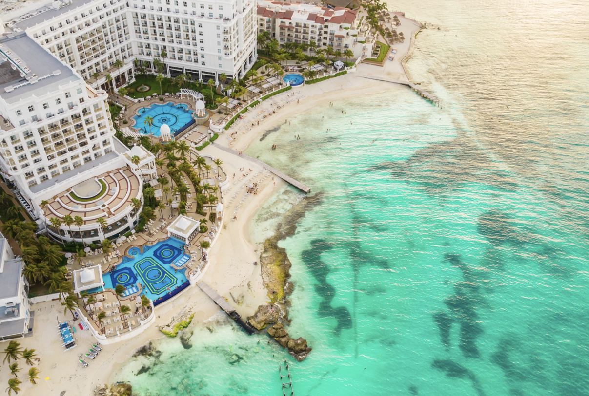 Travelers Debate Are Cancun All-Inclusive Resorts Still Worth The Price In 2025