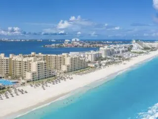 5 Items The Most Savvy Travelers Bring To Their Cancun All-Inclusive (They Aren't What You Think!)