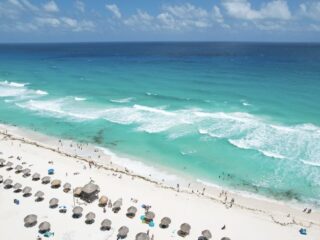 Cancun's Beaches Are Getting a Major Deep Clean This Weekend, Thanks to Hundreds of Volunteers
