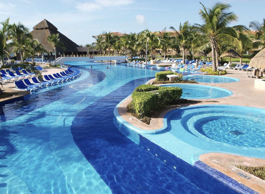 Hotel Resort Pool