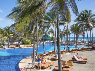 How To Beat Resort Guilt And Enjoy The Lazy Cancun Vacation You Deserve