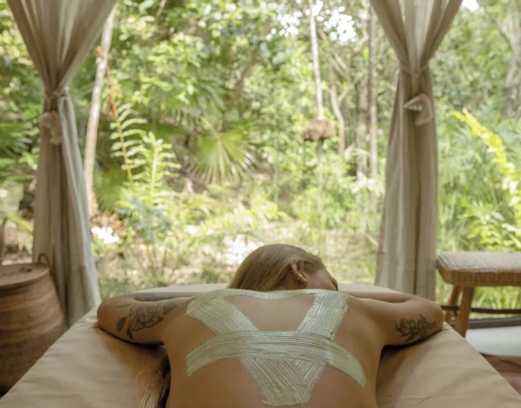 Jungle massage