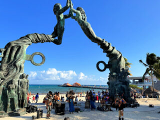 Portal in Playa del Carmen.HEIC