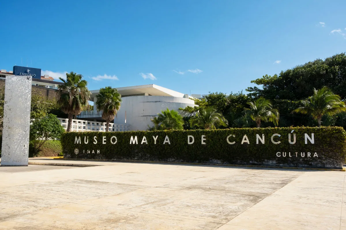 QUINTANA ROO, MEXICOFacade and signboard of the mayan museum Museo Maya de Cancún, located in the Kukulcán boulevard of the resorts zone in Cancún.