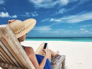 Staying at a Cancun All-Inclusive You Still Need These 3 Apps on Your Phone!