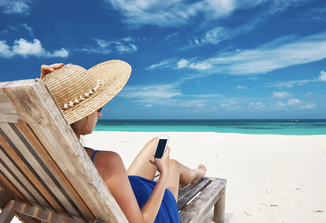 Staying at a Cancun All-Inclusive You Still Need These 3 Apps on Your Phone!