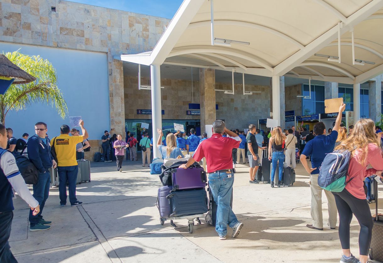 ¡El tanque de tiburón Cancún! ¿Qué es exactamente y cómo superarlo?