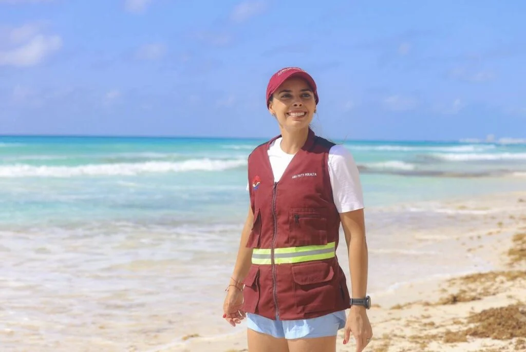 Cancun's Mayor Vows to Keep Beaches Pristine for Tourists This Summer
