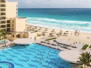 Cancun Airport's Record-Breaking Summer: What The Crowds Mean For Your Trip