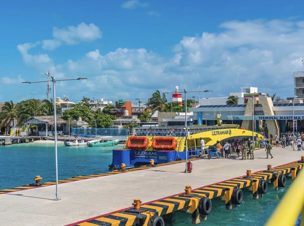 Ferry Port Isla Mujeres