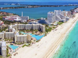 How to Beat the Overwhelm of Choosing From 200+Cancun Resorts
