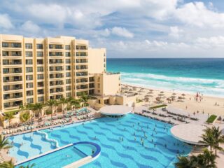 This Is The New Best Month To Visit Cancun & The Time To Book Is Right Now