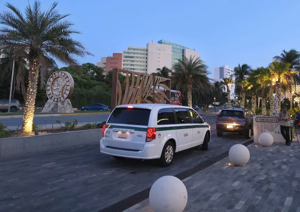 Cancun Hotel Zone Taxis