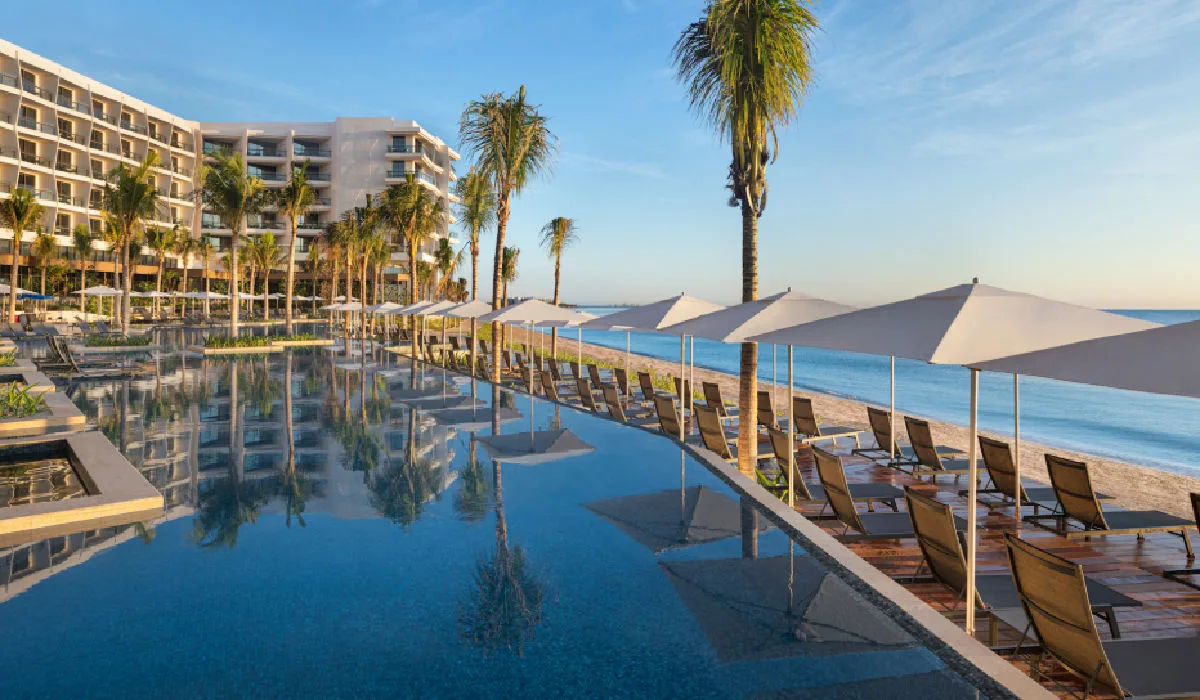 Hilton Cancun, an All-Inclusive Resort 2