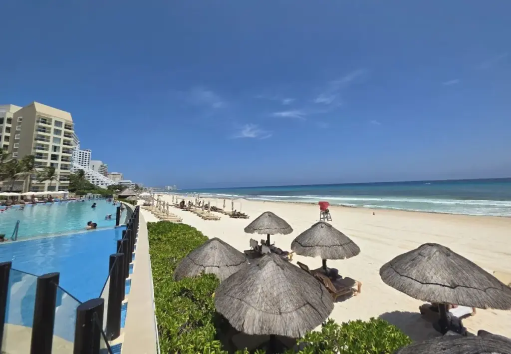 Hotel less Sargassum view from Pool Septemer 6 2025