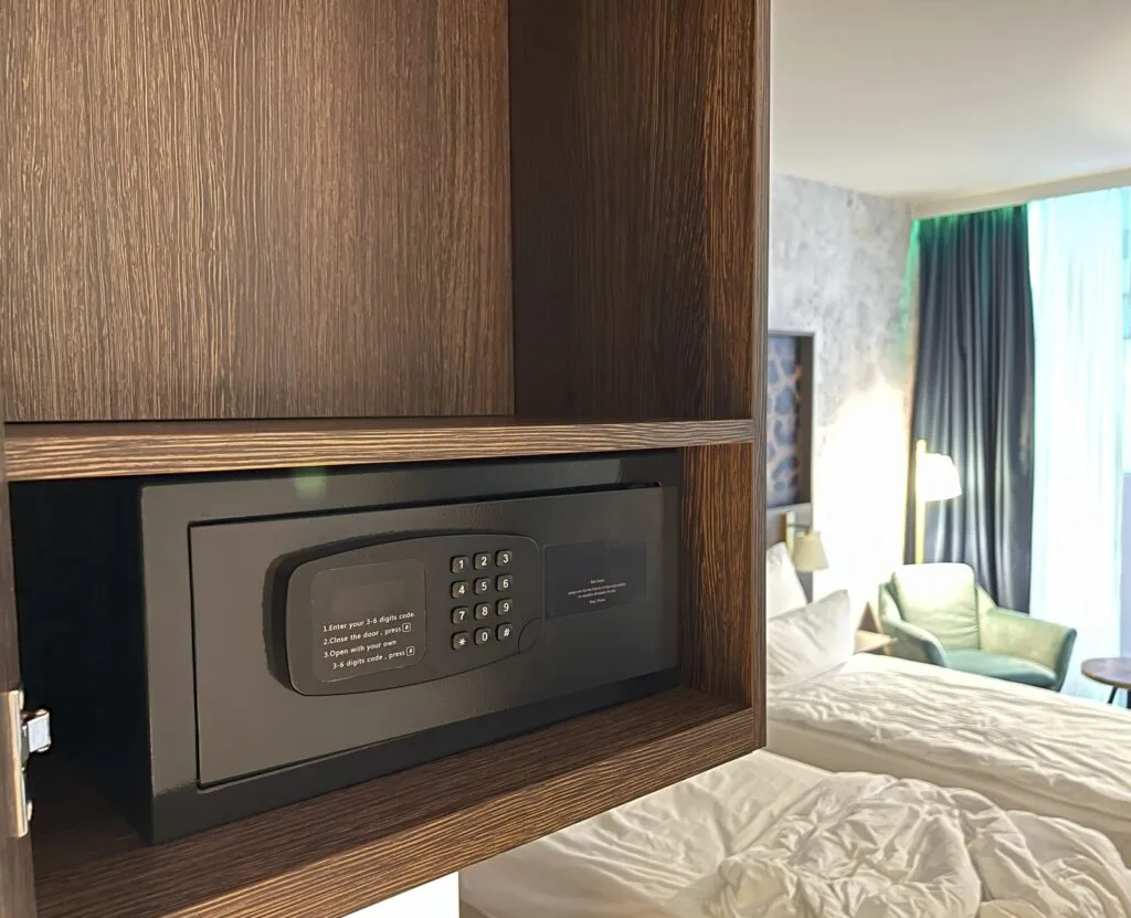 Hotel room safe