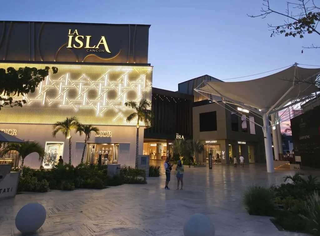 Is La Isla Mall In Cancun's Hotel Zone Worth The Visit An Insiders Guide