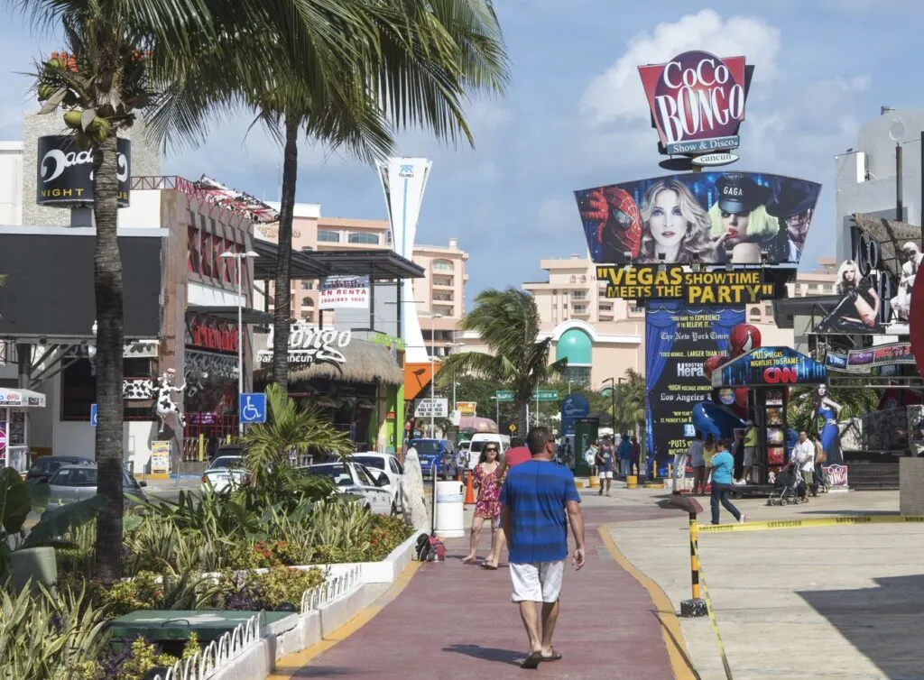 5 Cancun Hotels Where You Don't Feel Trapped On The Resort