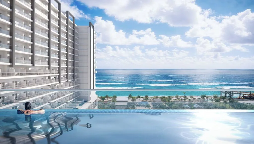 Raised Infinity Pool 