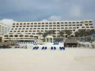 This All-Inclusive Cancun Resort Is Closed Temporarily Due To Worker Strike