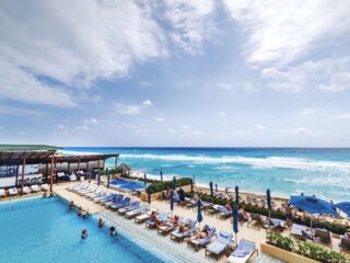 3 All-Inclusive Cancun Resorts You Don't Need To Wake Up Early To Save A Pool Chair