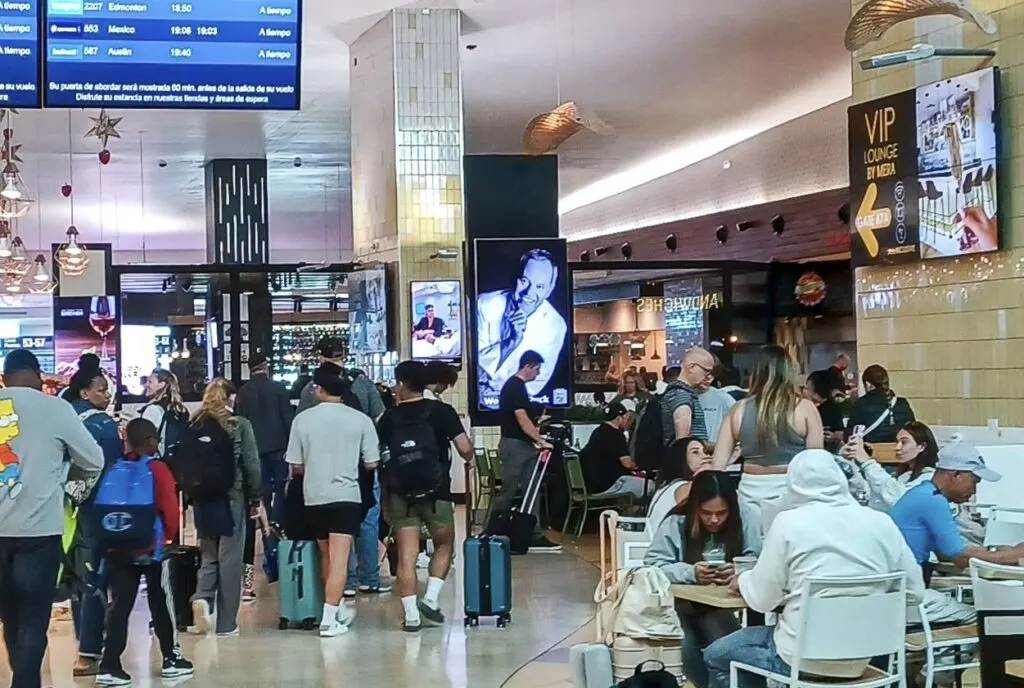 Avoid The Cancun Airport Departure Crowds With These VIP Lounges