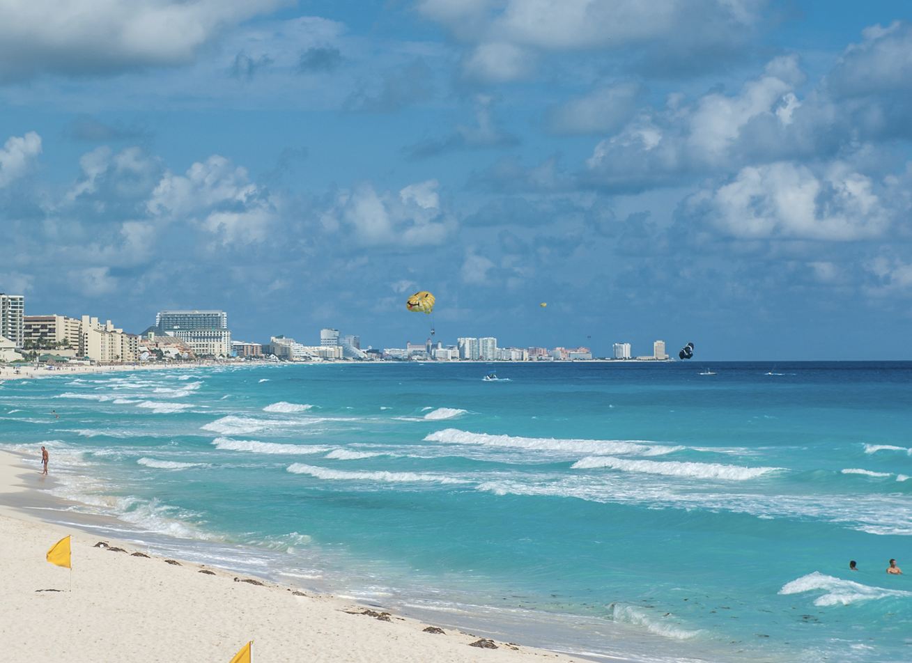 Cancun Travelers Happy To See Swimmable Conditions As Sargassum Continues To Decline