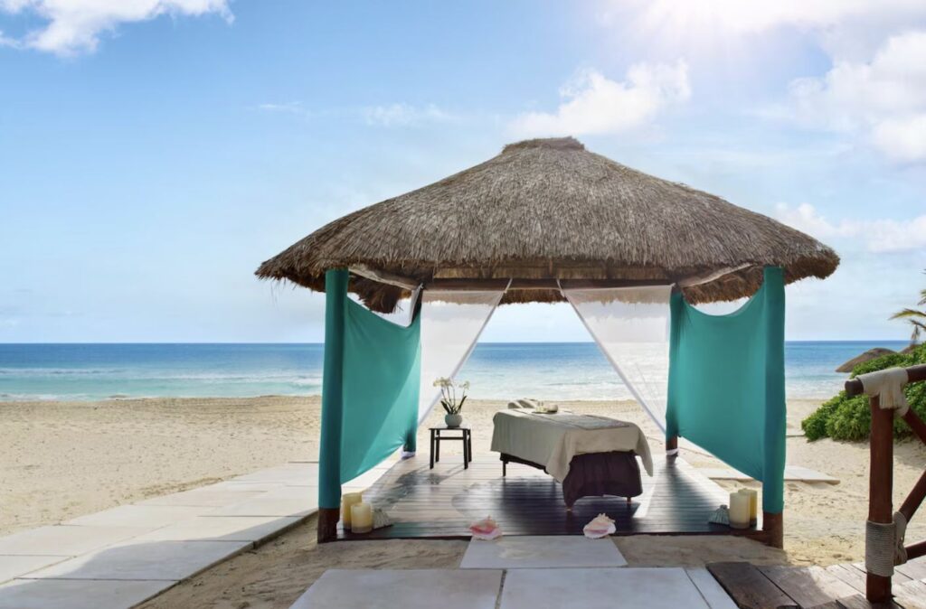 Kempinski beach Massage Table