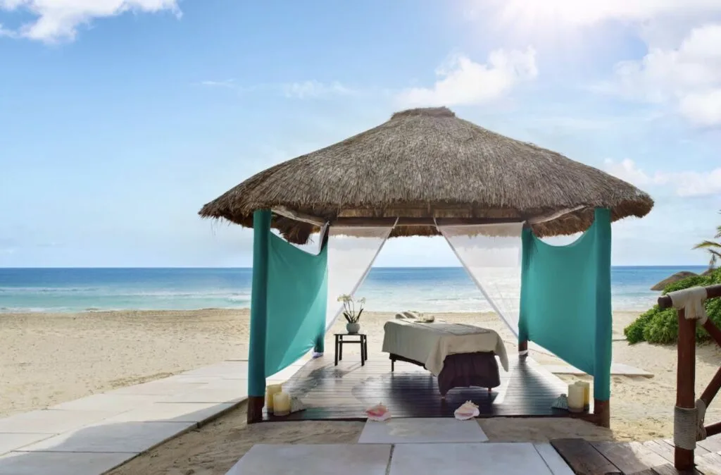 Kempinski beach Massage Table