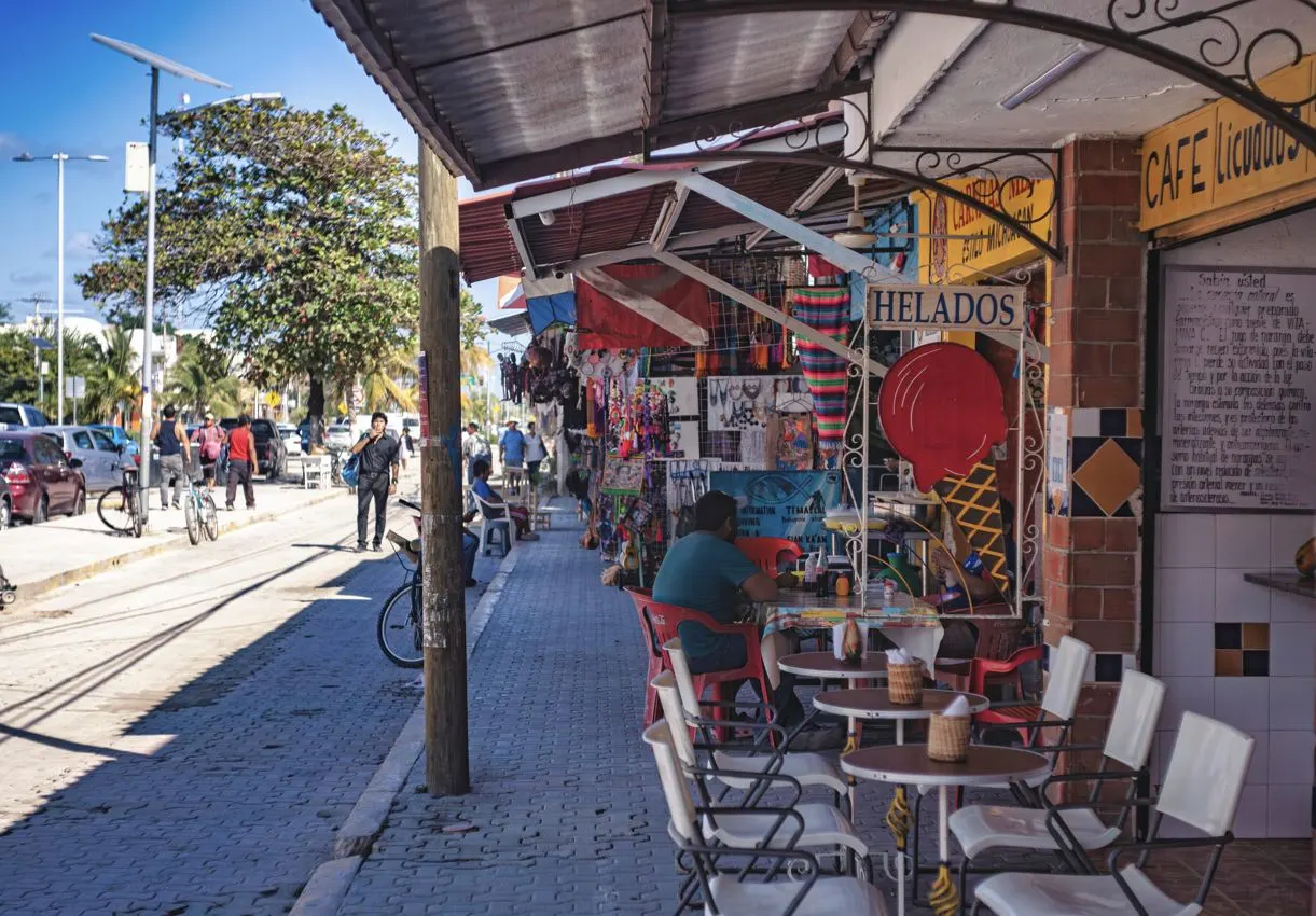 Mexico Federal Authorities Meet With Tulum Officials To Address Tourism Future