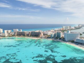Playa Del Carmen's 5th Ave VS Cancun Hotel Zone A Tale Of Two Very Different Vacations