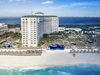 These Are The Top 10 Hotels In Cancun For 2025 According To Travel Experts