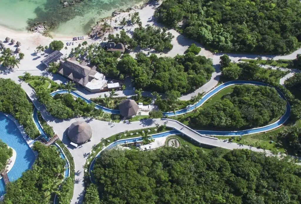 These Are The Top 4 Cancun Resorts With Lazy Rivers According To Travelers