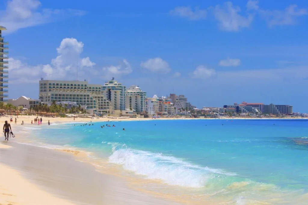 Hurricane & Sargassum Season Come To An End In Cancun As High Season Begins