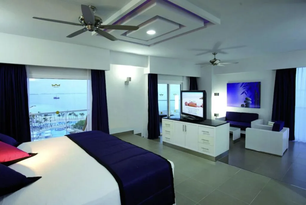 RIU Palace Peninsula room