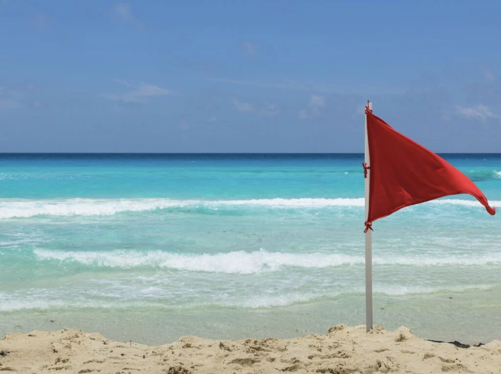 Red flag beach cancun