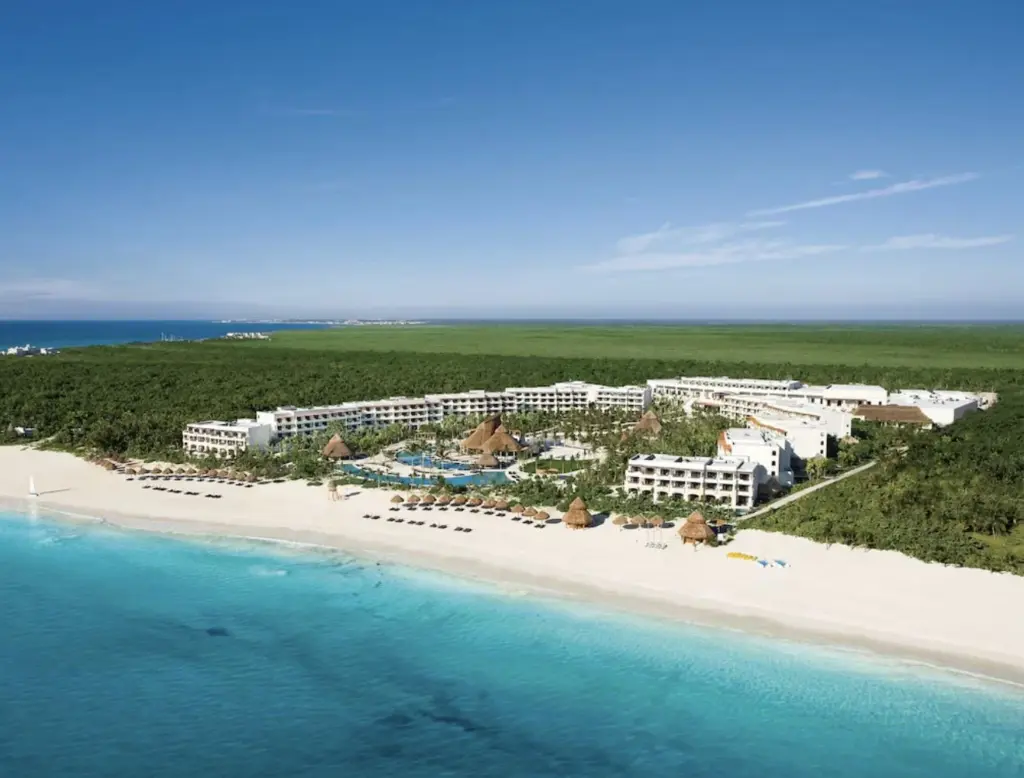 Secrets-Maroma-Beach