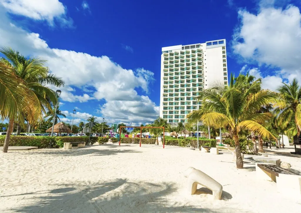 Sunny Day Hotel Beach Resort