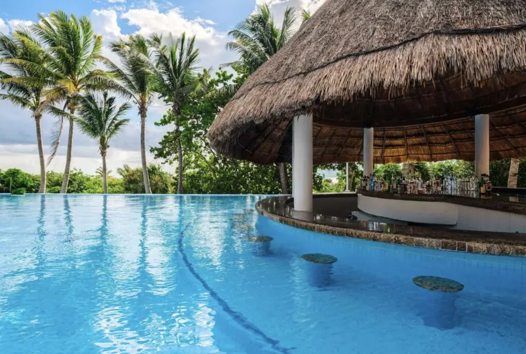 Swim up bars Moon Palace The  Grand