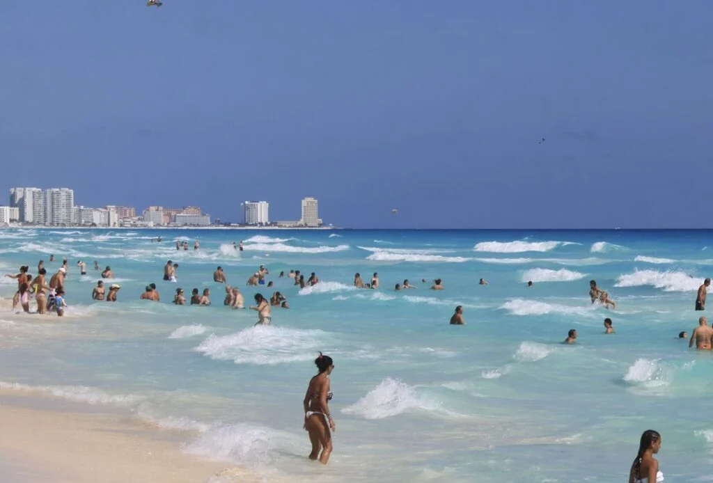 Authorities Warns Tourists To Be Cautions On All Cancun Beaches More Lifeguards Added