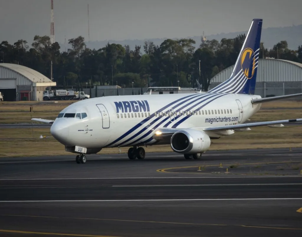 Marnicharters preparing for takeoff in CDMX