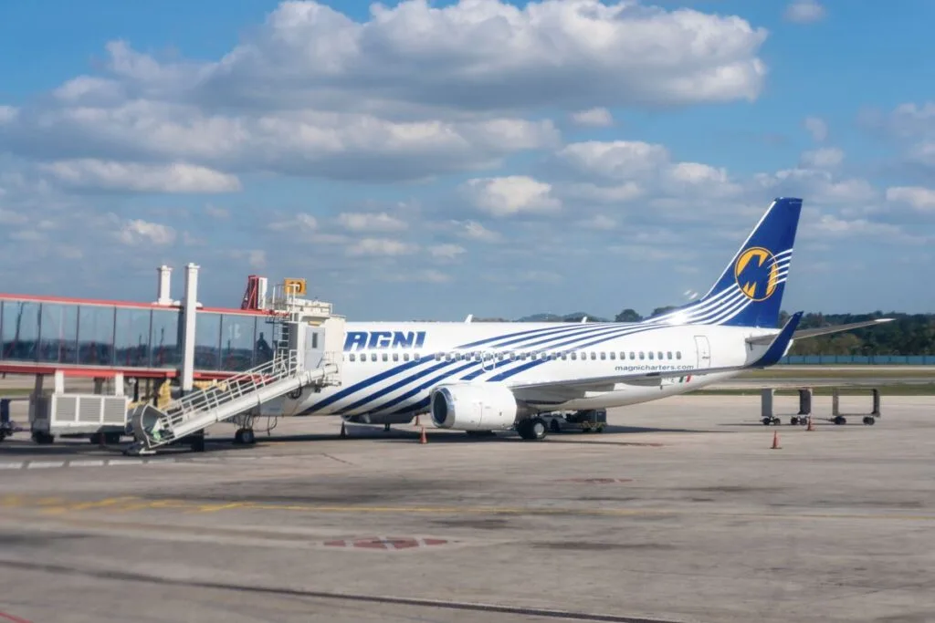 Pilot Refuses To Fly To Cancun After Barricading Himself In Cockpit